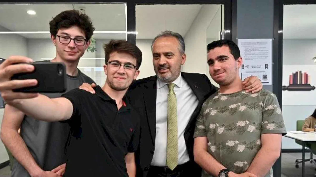 Başkan Aktaş: "Gençlerin hayatına değer katacağız"