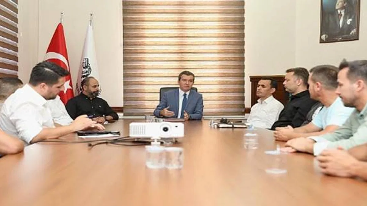 Bergama Belediyesi Çalışanlarına Çifte Müjde