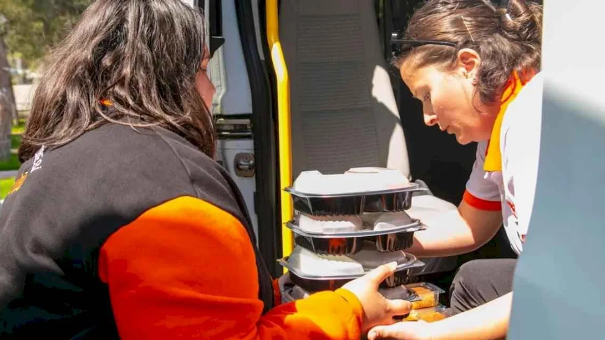 İzmir'de taziye evlerine yemek hizmetine başladı