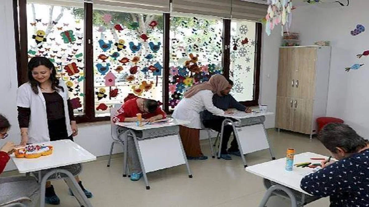 Depremzede özel bireyler Mola Evi'nde moral buluyor