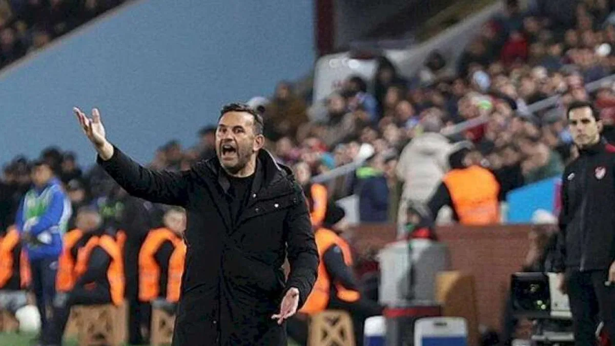 Okan Buruk: Galatasaraylılar oyuncularımıza sahip çıksınlar