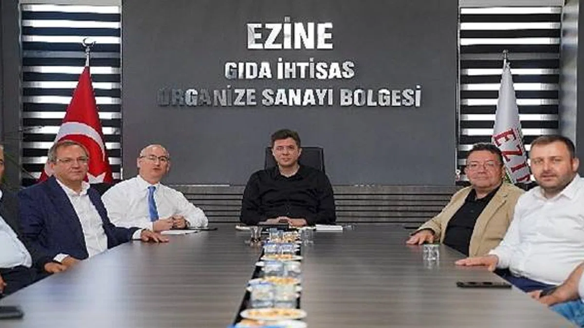 Ayvalık ve Ezine Gıda OSB'leri arasında bilgi alışverişi