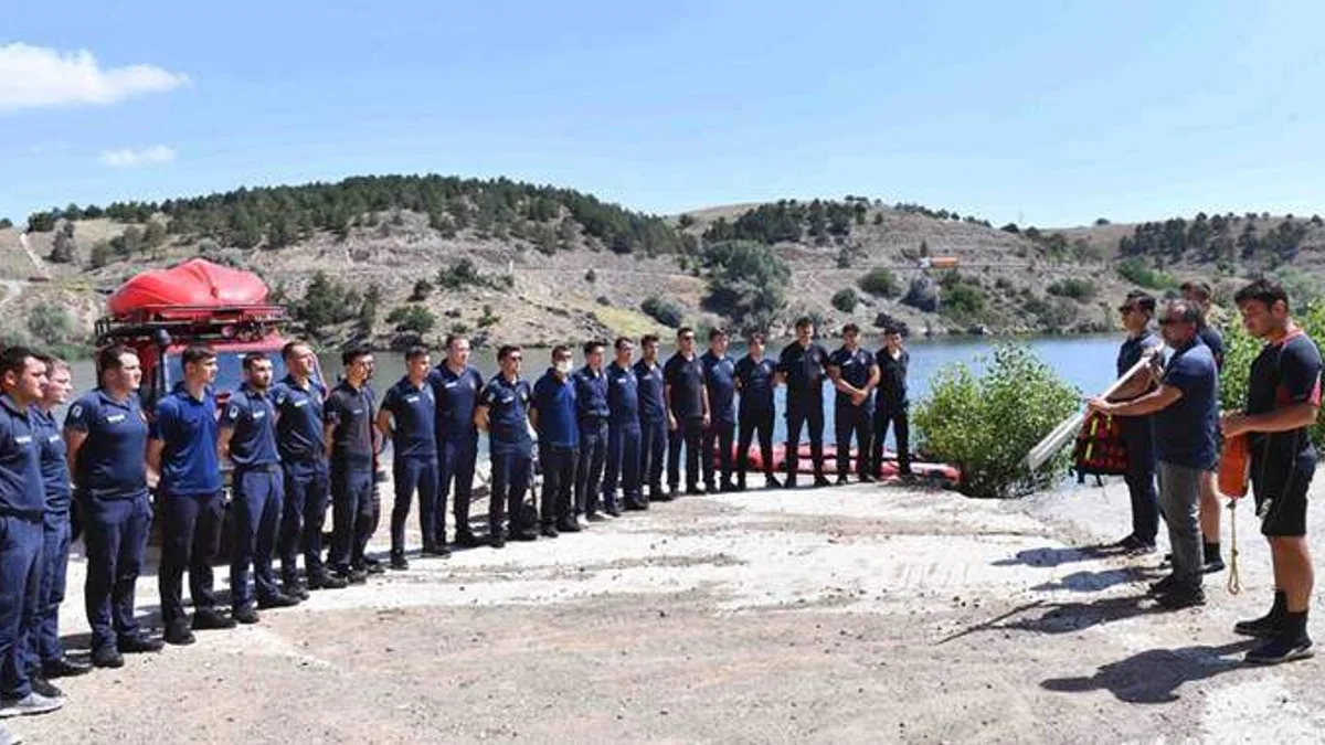 Ankara İtfaiyesinde görev alacak 450 personelin eğitimi devam ediyor