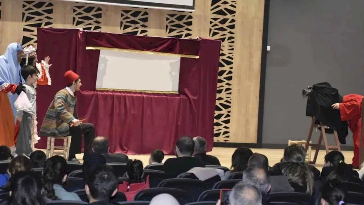 Bursa Karacabeylilerden "Fotoğrafçı" tam not aldı