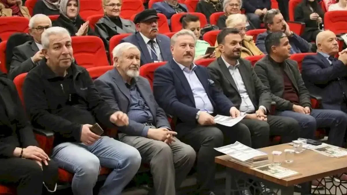 Kayseri Melikgazi'de mısralar konuştu