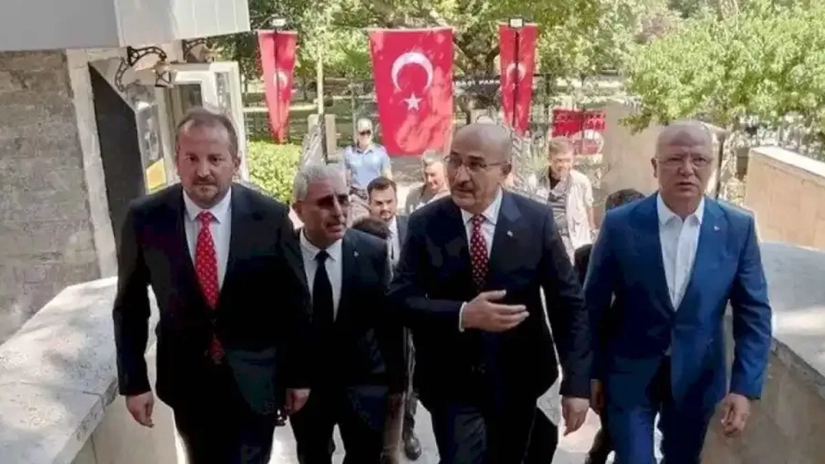 Bursa'da 15 Temmuz şehitleri Pınarbaşı Şehitliği'nde anıldı
