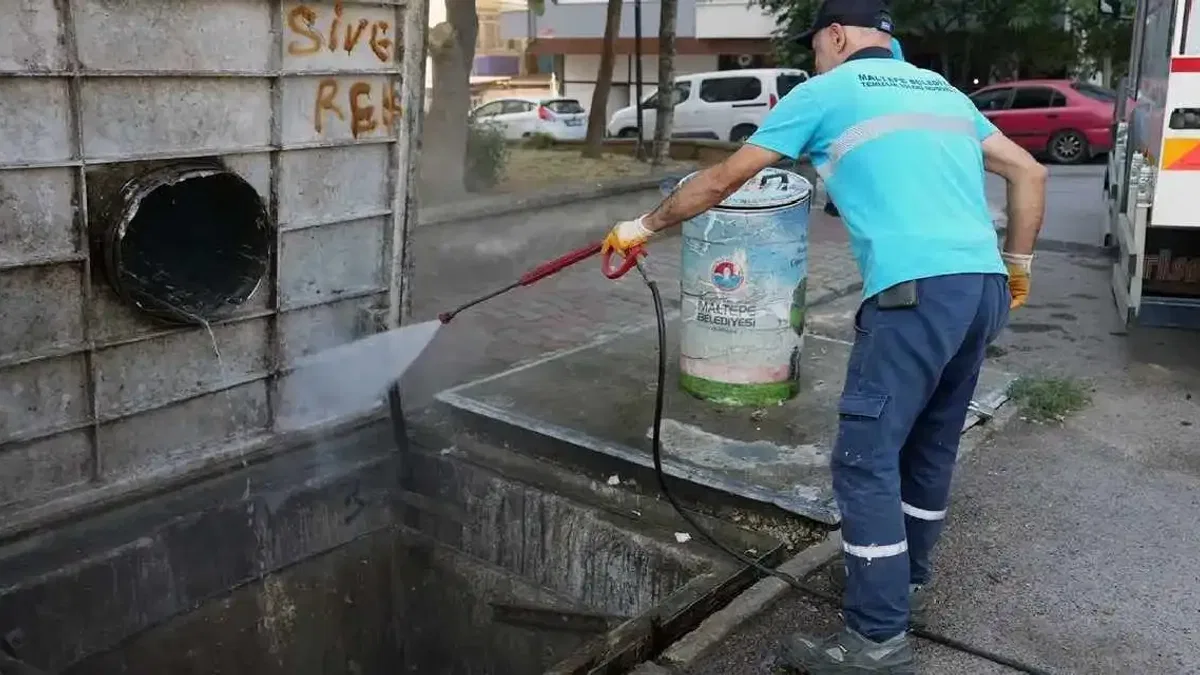 Temiz Maltepe için ekipler Altayçeşme’de sahada