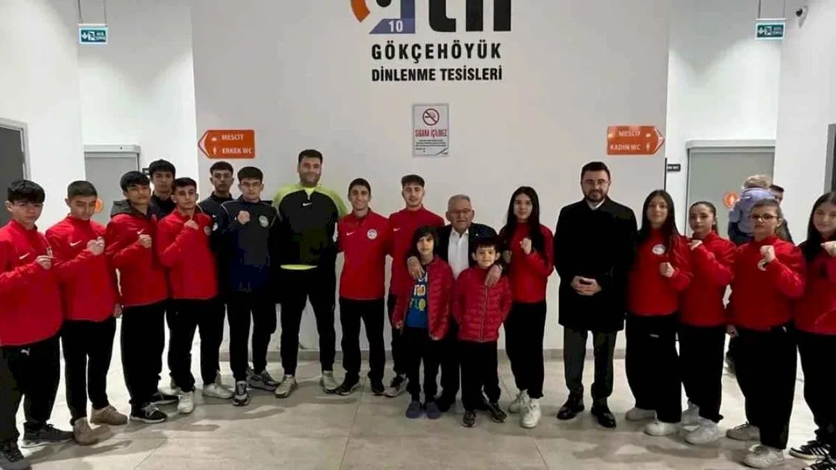 Kayseri Büyükşehir'den Spor AŞ sporcularına tebrik