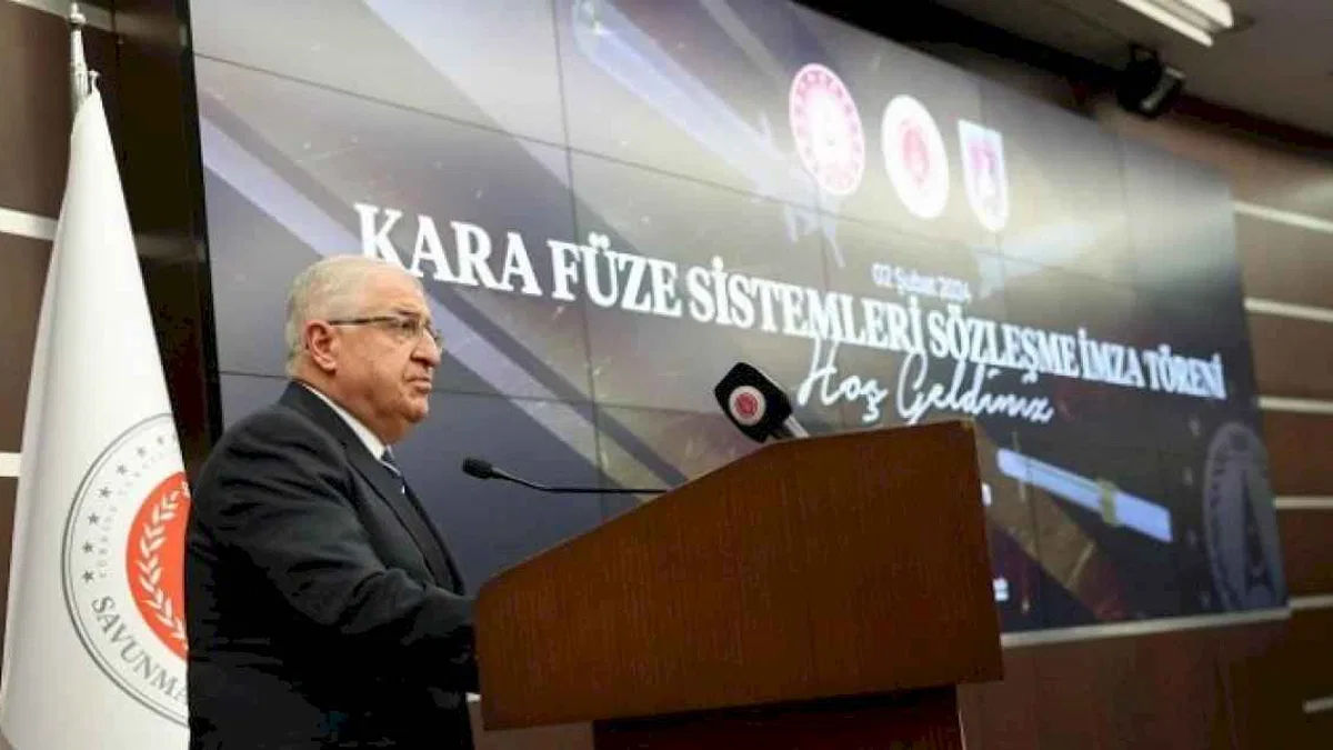 Bakan Güler "Kara Füze Sistemleri İmza Töreni"nde konuştu