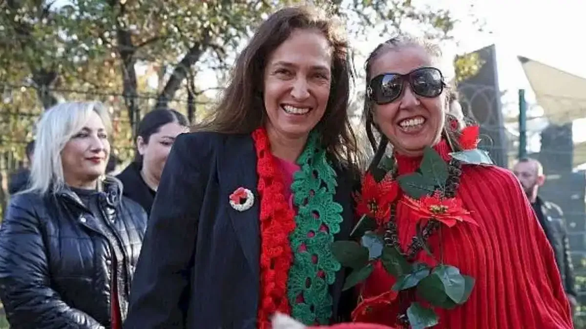 Karşıyaka'da 'Yeni Yıl Pazarı'na coşkulu açılış