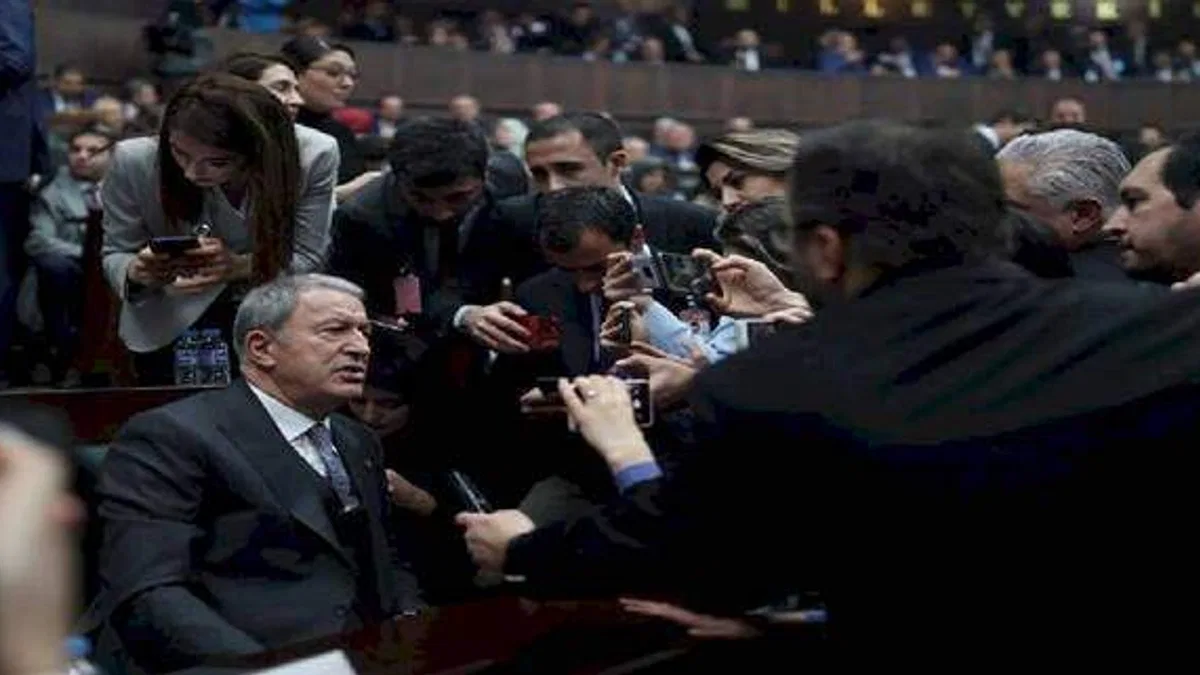Bakan Akar: Moskova'daki üçlü görüşmenin devamı olacak