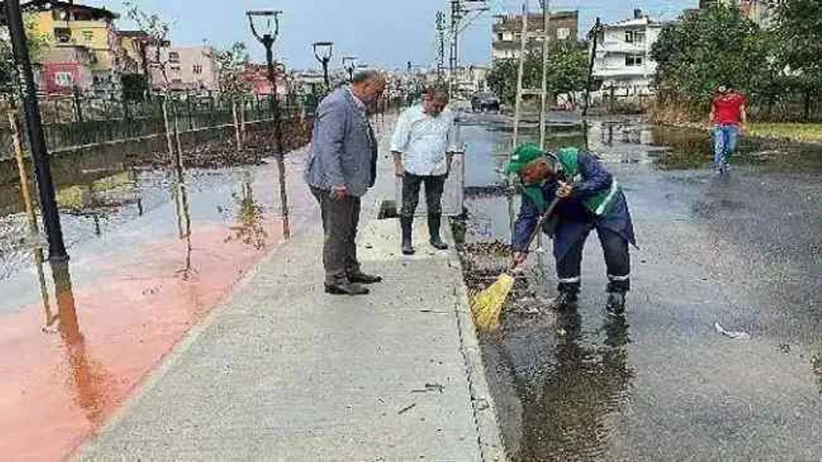 Canik'te Sağanak Yağışa Anında Müdahale