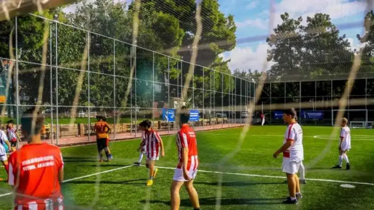 Büyükşehir Futbol Akademisi başladı
