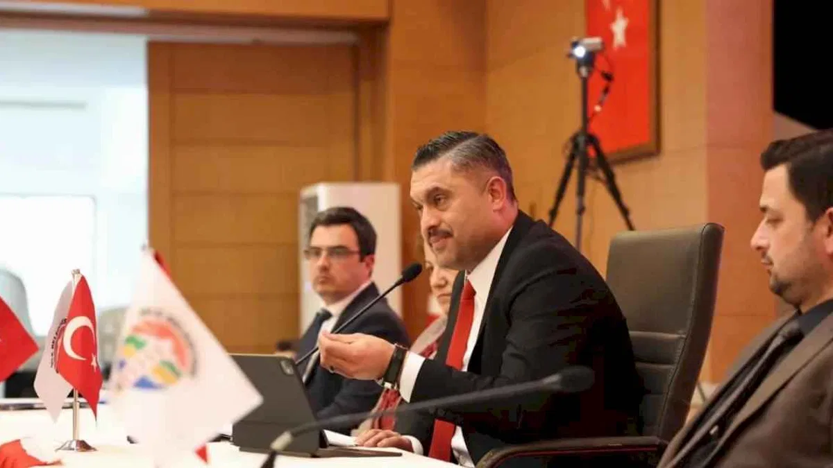 İstanbul Şile Meclisi'nde 'mikrofonu kapatın' gerginliği!