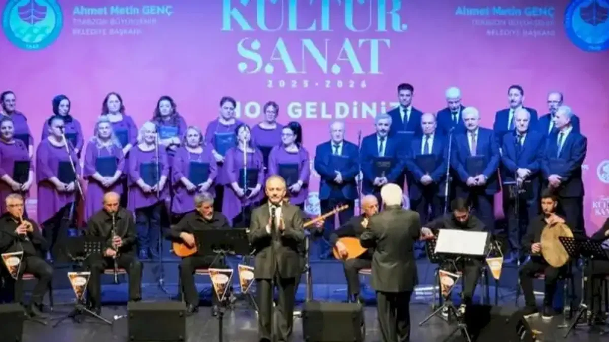 Trabzon’da Türk Halk Müziği rüzgarı esti