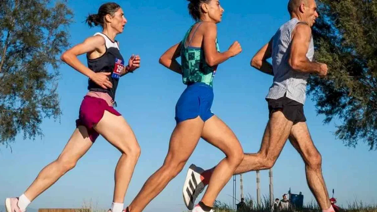 İzmir’de 9 Eylül Yarı Maratonu coşkuyla koşuldu