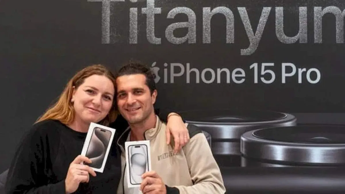 Türkiye’de Satışı Başlayan iPhone 15 Serisi Bugün İlk Kullanıcıları ile Buluştu