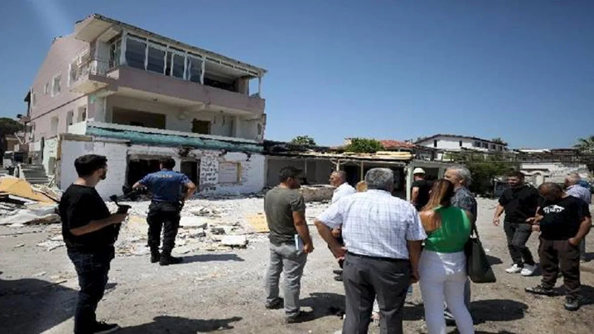 İzmir Narlıdere'de imara aykırı yapılarla mücadeleye devam