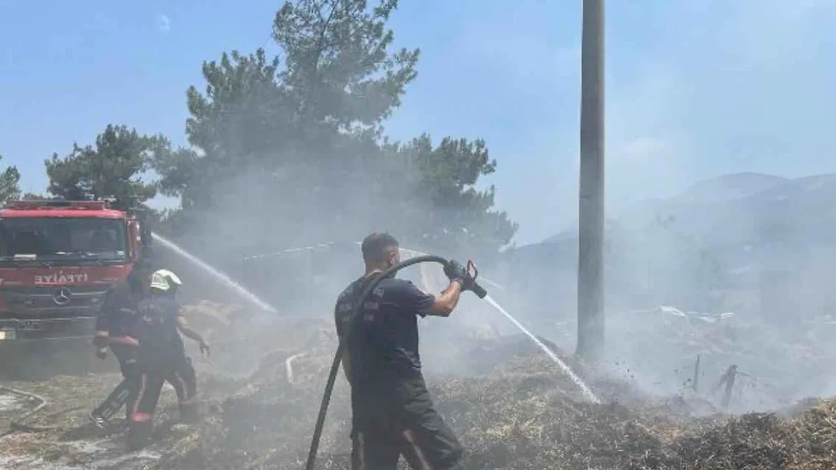 Manisa İtfaiyesi'nden samanlık yangınları uyarısı