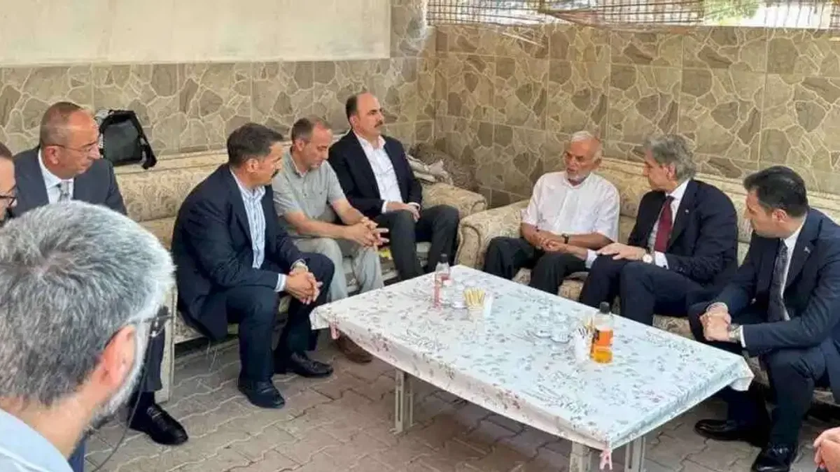 Konya protokolünden şehit Can'ın ailesine taziye ziyareti