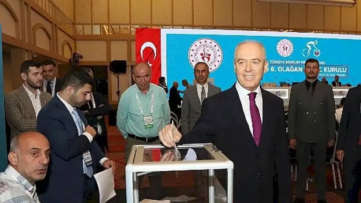 Emin Müftüoğlu yeniden Türkiye Bisiklet Federasyonu Başkanı oldu