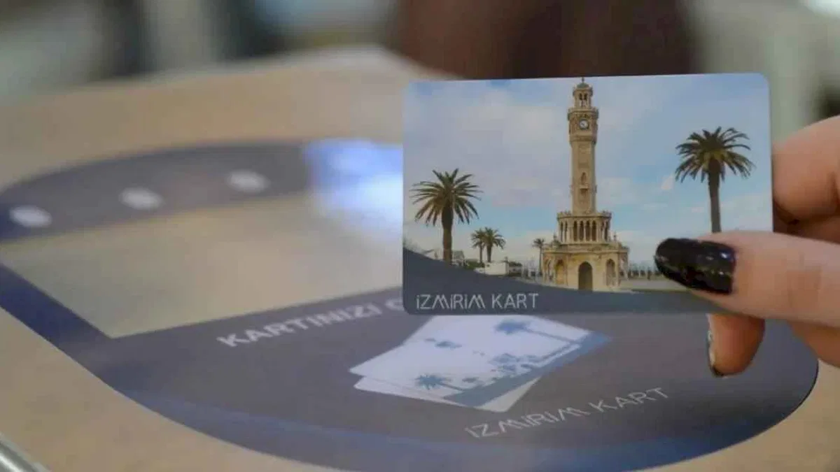 İzmir Büyükşehir'den öğrencilere 'Aylık Abonman' müjdesi