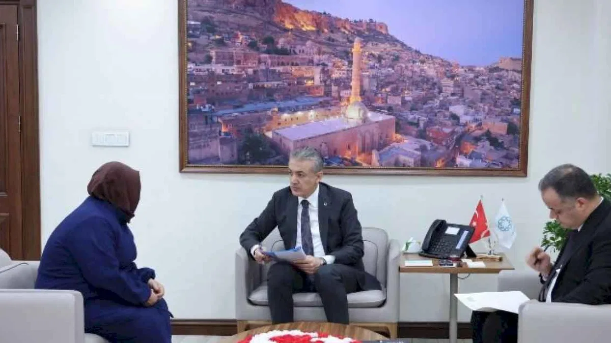 Mardin Valisi 'Açık Kapı'yı 'Açık Makam' yaptı