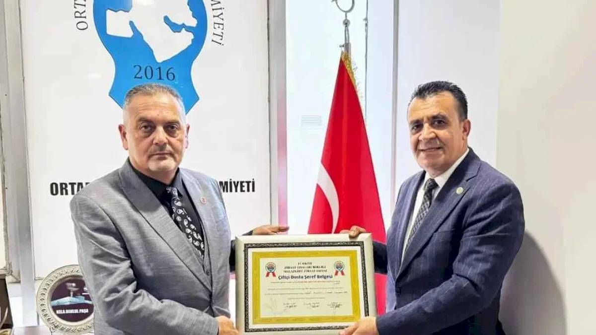 OGC Başkanı Aydın'a MZOB'tan 'Çiftçi Dostu Şeref Belgesi'