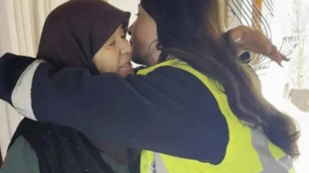 Sakarya'da YADEM ekipleri Zekiye Teyze'yi sevindirdi