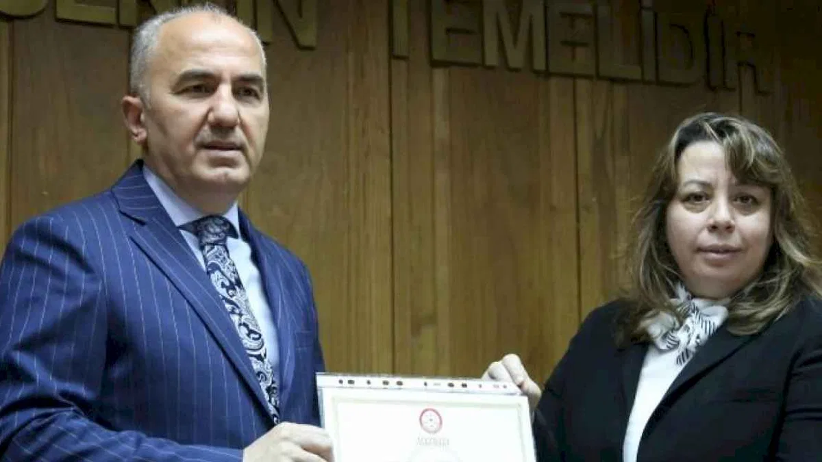 Belediye Başkanı Rahmi Metin, yeniden görev başında.