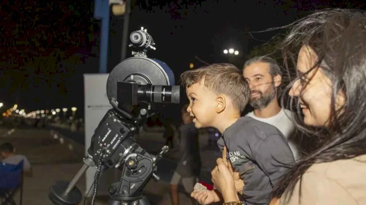 Mersinliler ‘Tam Ay Tutulması’nı seyretti