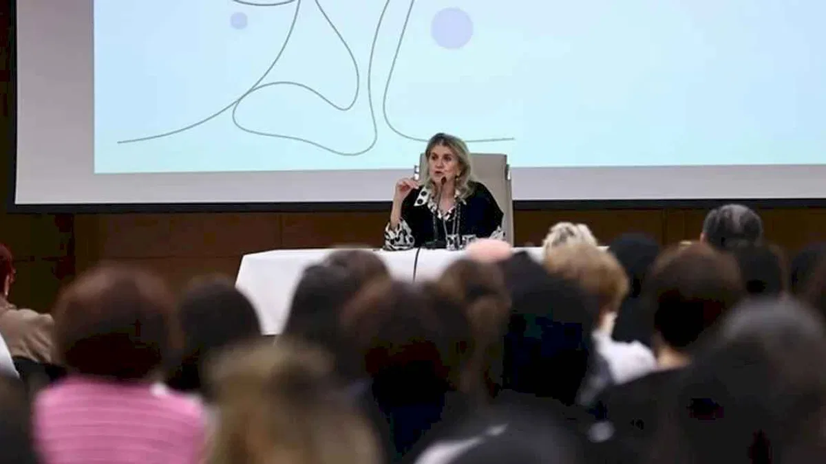 Zeynep Oral ile 8 Mart söyleşisi büyük ilgi gördü