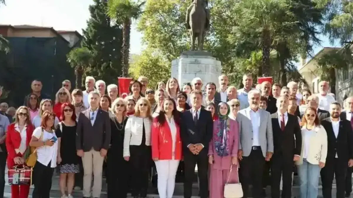 Bursa’da CHP'nin 101. kuruluş yıl dönümü kutlandı