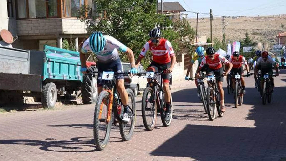 Uluslararası Erciyes MTB Cup Dağ Bisikleti Yarışları'nın ikinci etabı koşuldu