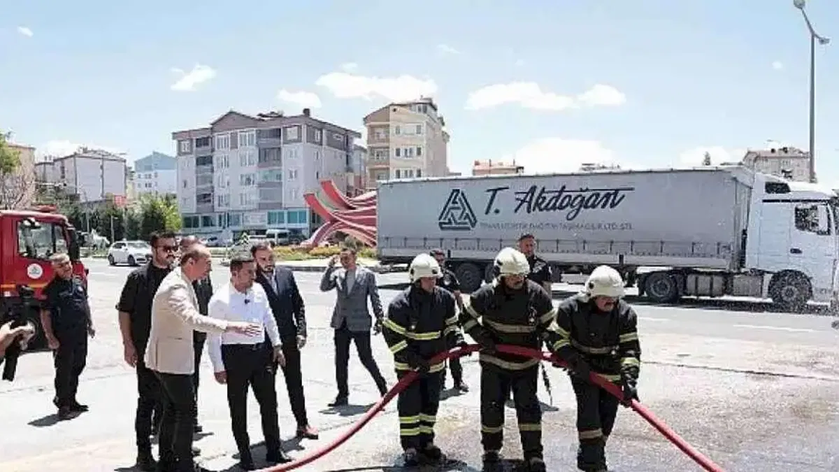 Nevşehir Belediyesi, Türkiye'nin İlk Elektrikli Araç Yangınına Özel Söndürme Sistemi Geliştirdi