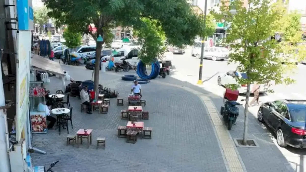 Sivas'ta kaldırım işgaline geçit yok
