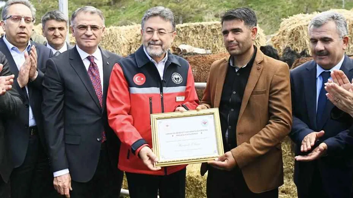 Bakan Yumaklı'dan müjde: Hayvancılıkta dev destek projesi başlıyor!