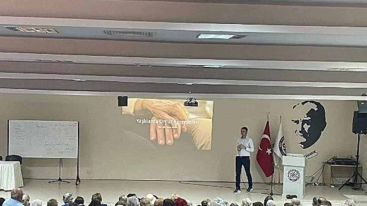 EÜ Tazelenme Üniversitesi öğrencilerine "Koruyucu Fizyoterapi ve Rehabilitasyon" eğitimi verildi