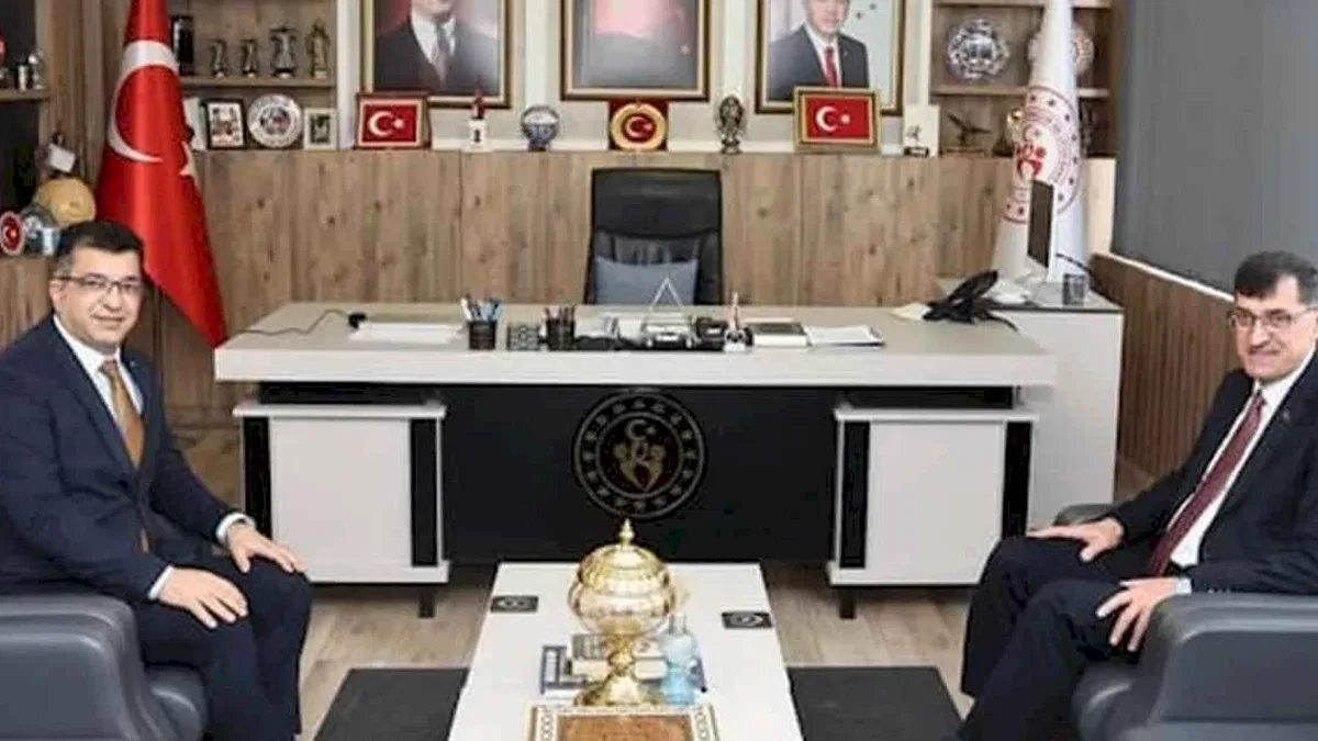 Kütahya'da Başkan Kahveci'den gençliğe ve spora destek