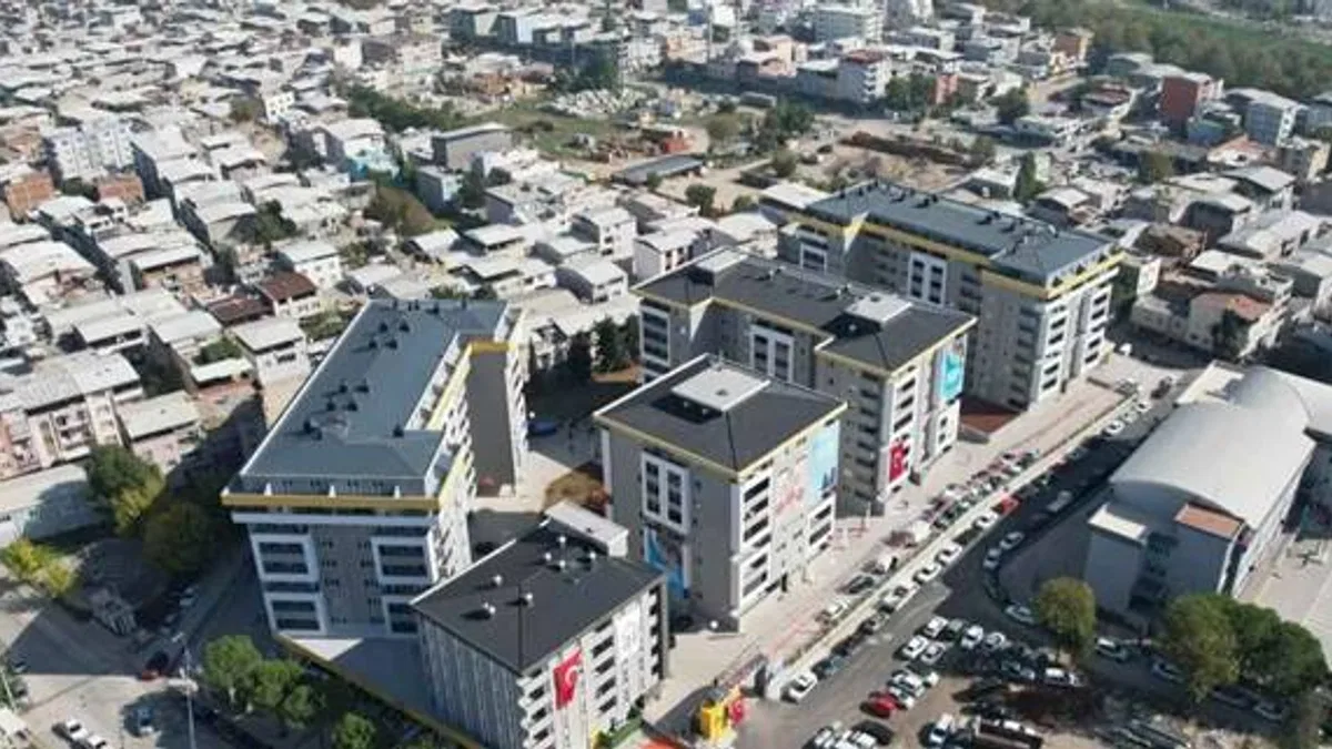 Bursa Yıldırım Çınarönü dönüşümünde yeni yaşam başladı