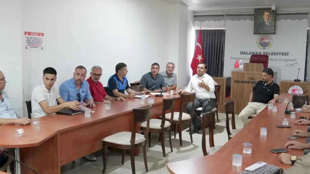 Dalaman Belediyesi’nden esnafa temizlik çağrısı