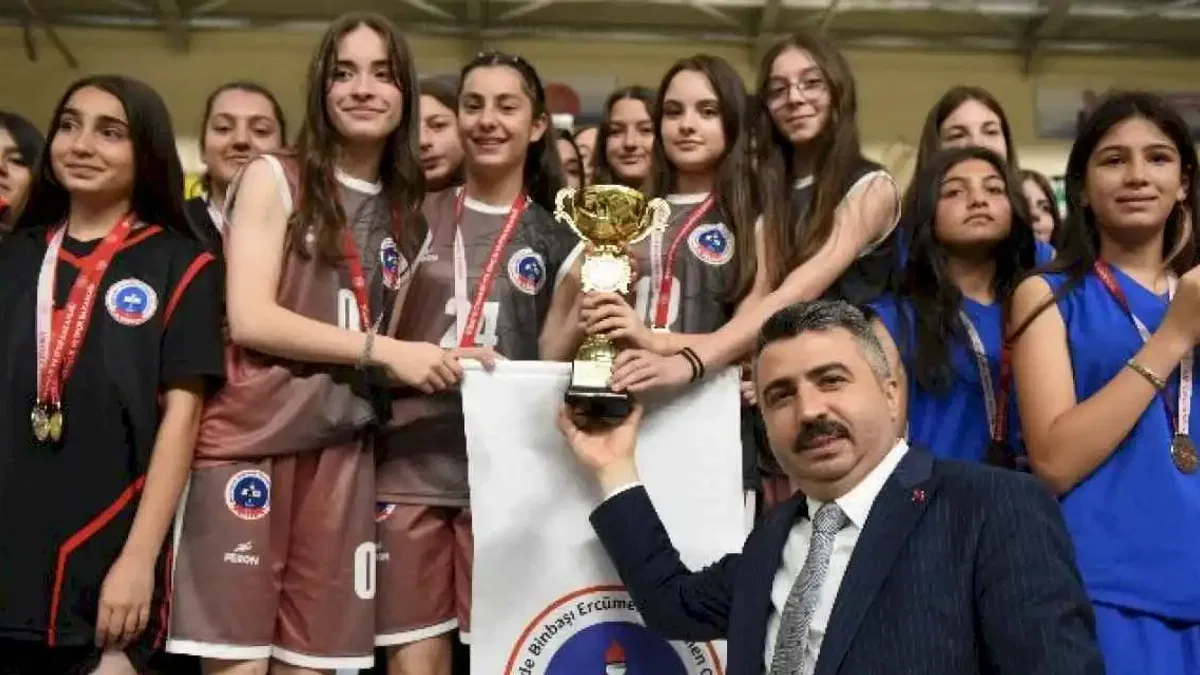 Yıldırım'da Okul Sporları İlçe Şenlikleri tamamlandı