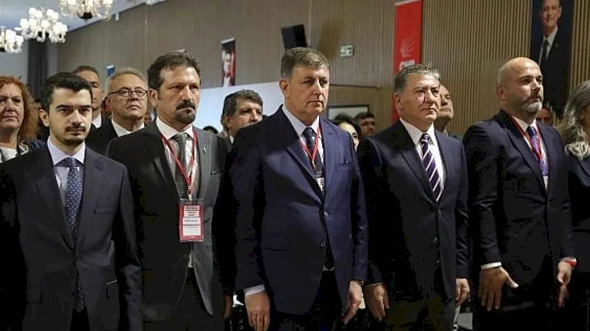 Başkan Tugay Birinci Basamak ve Koruyucu Sağlık Hizmetleri Çalıştayı'na katıldı "İzmirlilere ücretsiz HPV aşısı ve üreme sağlığı hizmeti "