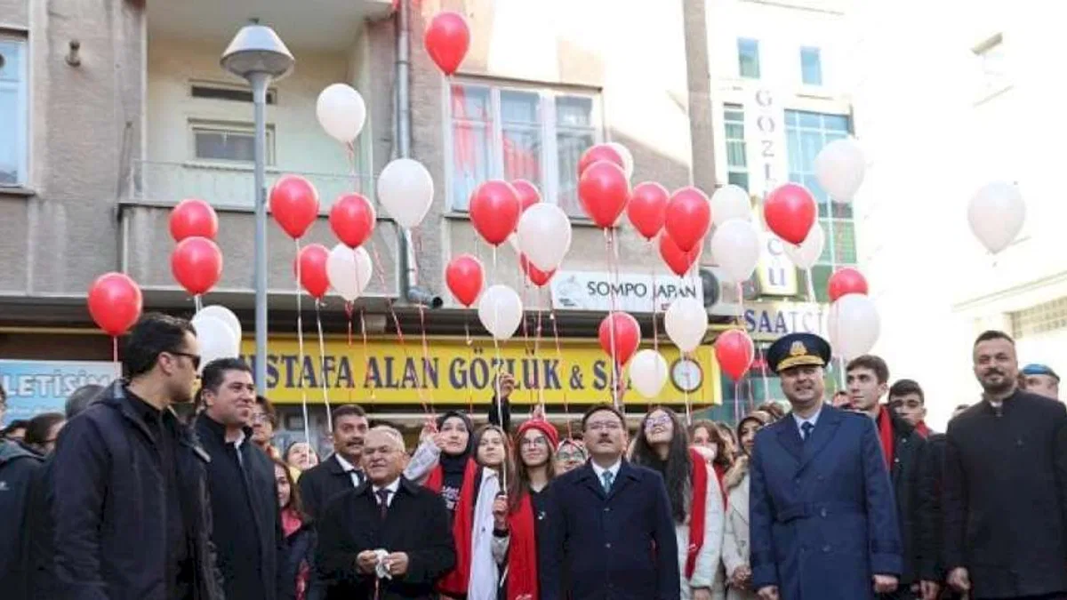 Atatürk'ün Kayseri'ye gelişinin 104. yıl dönümünü kutladı