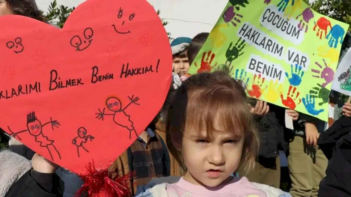 Kocaeli'nde çocuk haklarına dikkat çekildi