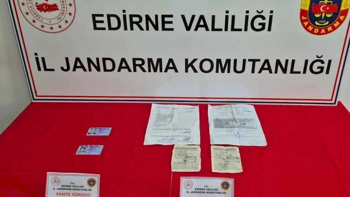 Edirne'de sahte belgelerle 3 kişi yakalandı