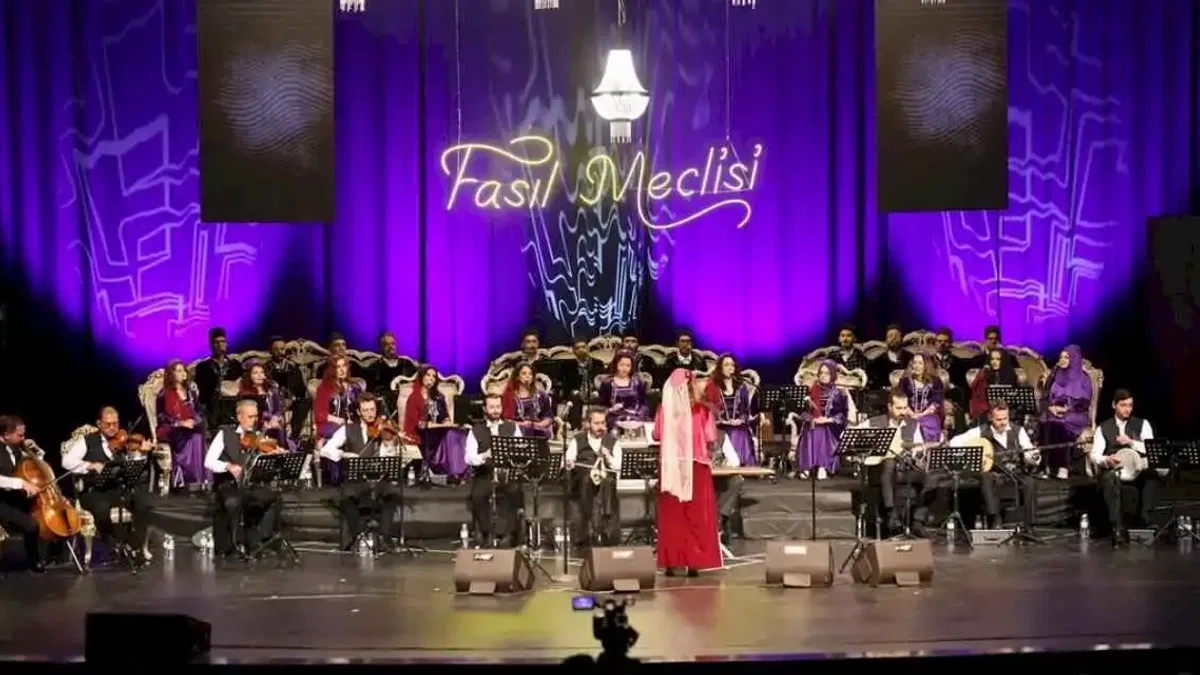 Konya Selçuklu'da klasik gece keyfi