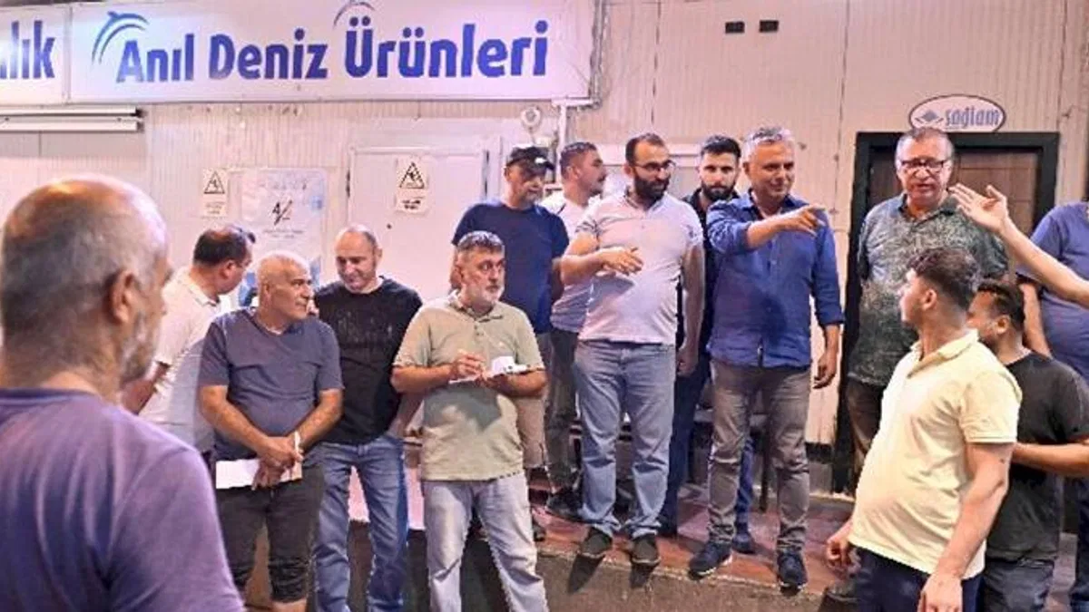 Antalya Muratpaşa'da balık mezadı