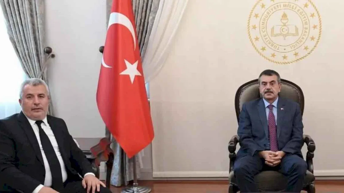 YKS Raporu Bakan Tekin'e sunuldu