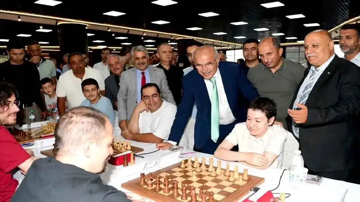 Malatya'da Altın Kayısı Satranç Turnuvası başladı